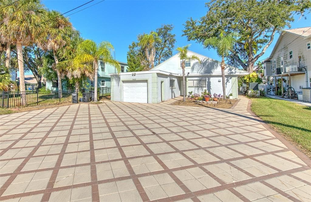 5415 MILES BOULEVARD, PORT RICHEY, FL 34668