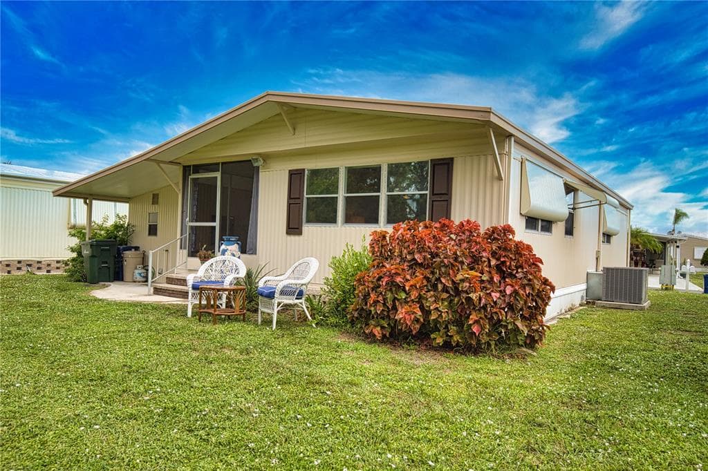 236 N FIJI CIRCLE, ENGLEWOOD, FL 34223