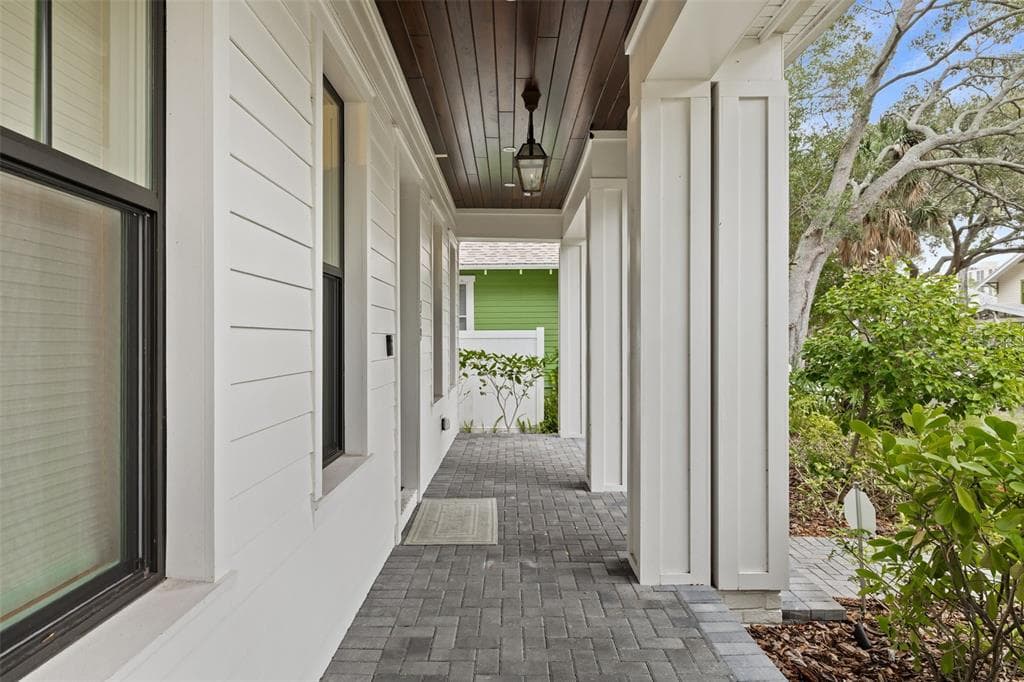 319 12TH AVENUE NE, ST PETERSBURG, FL 33701 — zdjęcie 5