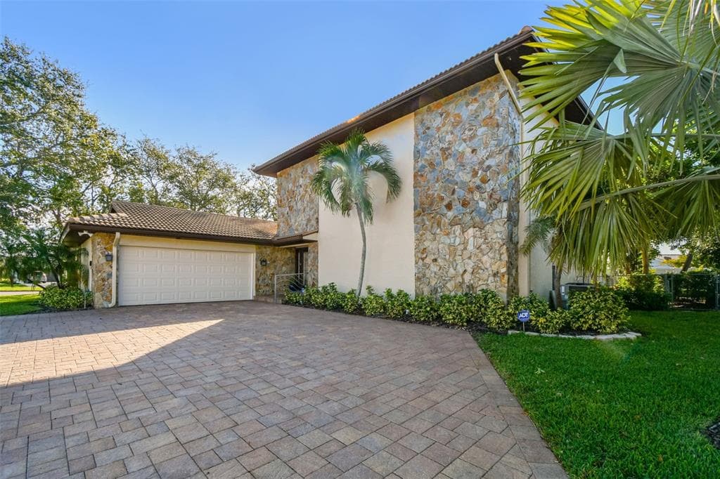 10073 S YACHT CLUB DRIVE, TREASURE ISLAND, FL 33706 — zdjęcie 2