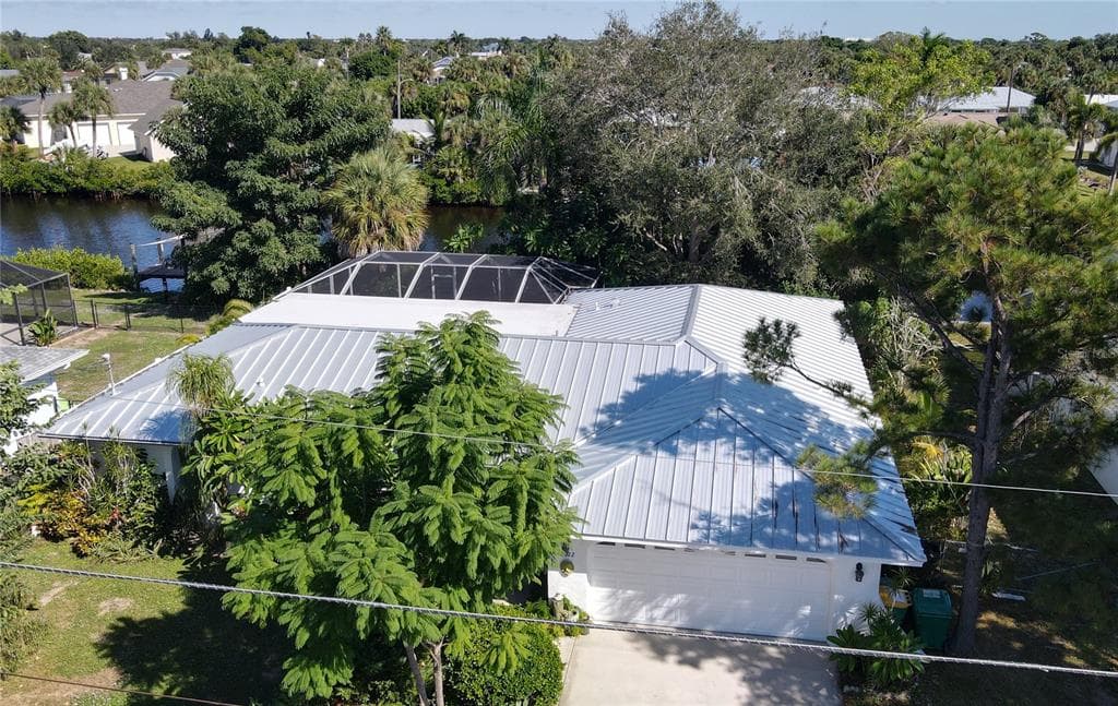 18422 BURKHOLDER CIRCLE, PORT CHARLOTTE, FL 33948