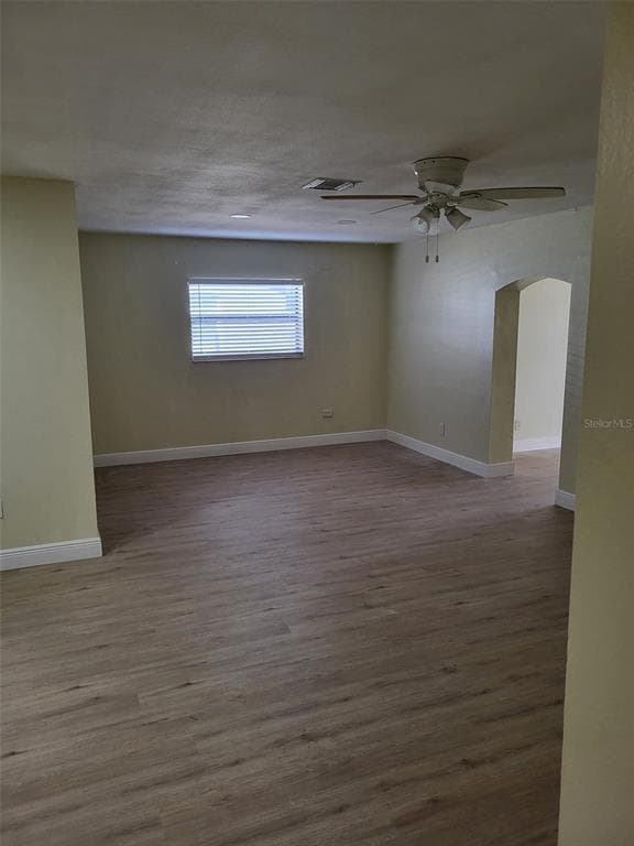 5563 58TH STREET N, KENNETH CITY, FL 33709 — zdjęcie 3