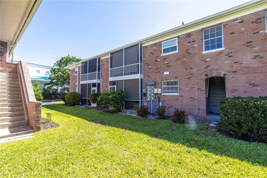 4115 34TH WAY S # 195, ST PETERSBURG, FL 33711