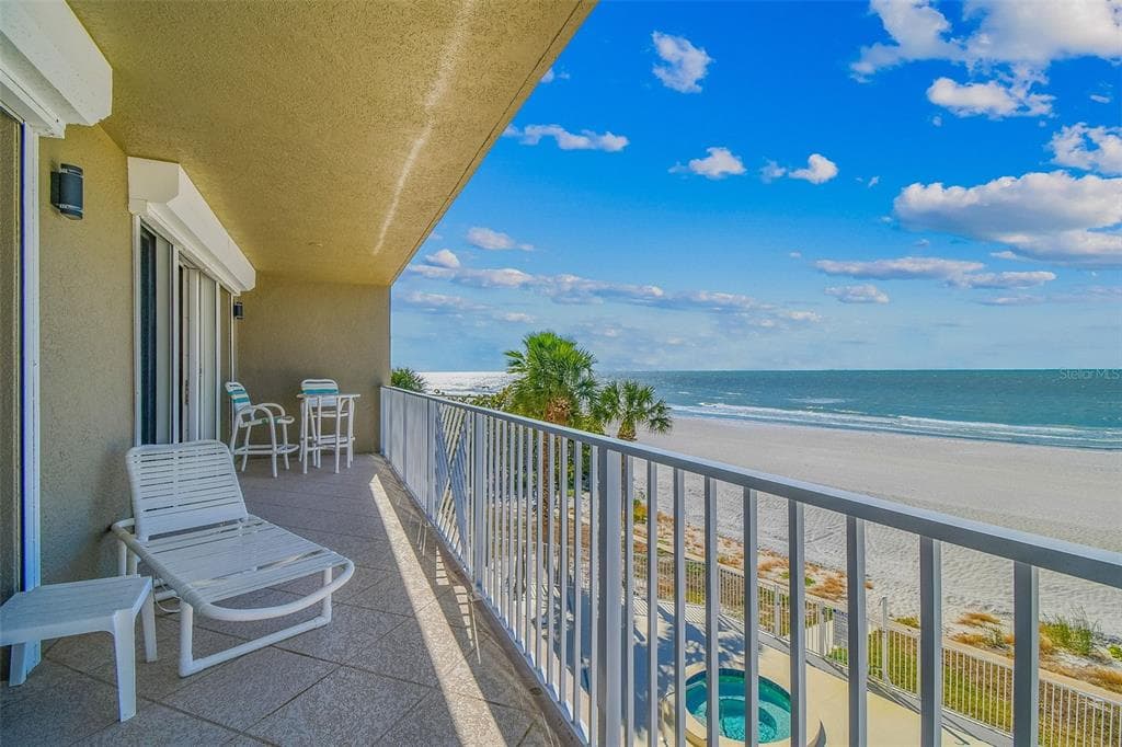 19710 GULF BOULEVARD # 203, INDIAN SHORES, FL 33785 — zdjęcie 2