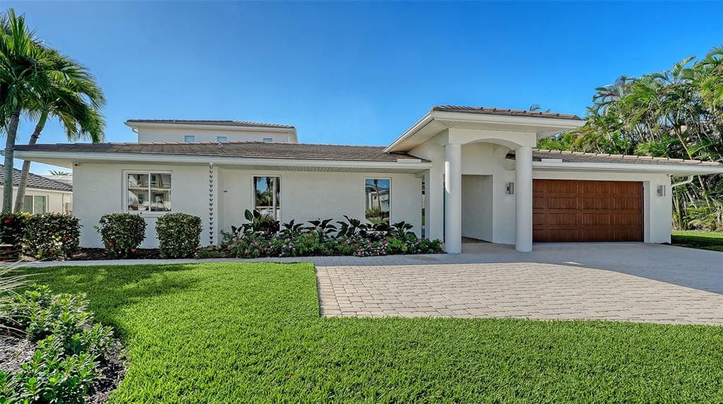 690 OLD COMPASS ROAD, LONGBOAT KEY, FL 34228