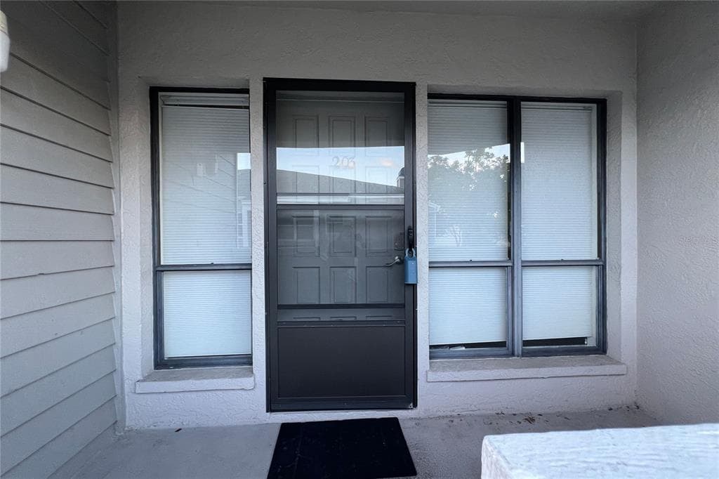 10606 LONGWOOD DRIVE # 203B, SEMINOLE, FL 33777 — zdjęcie 3