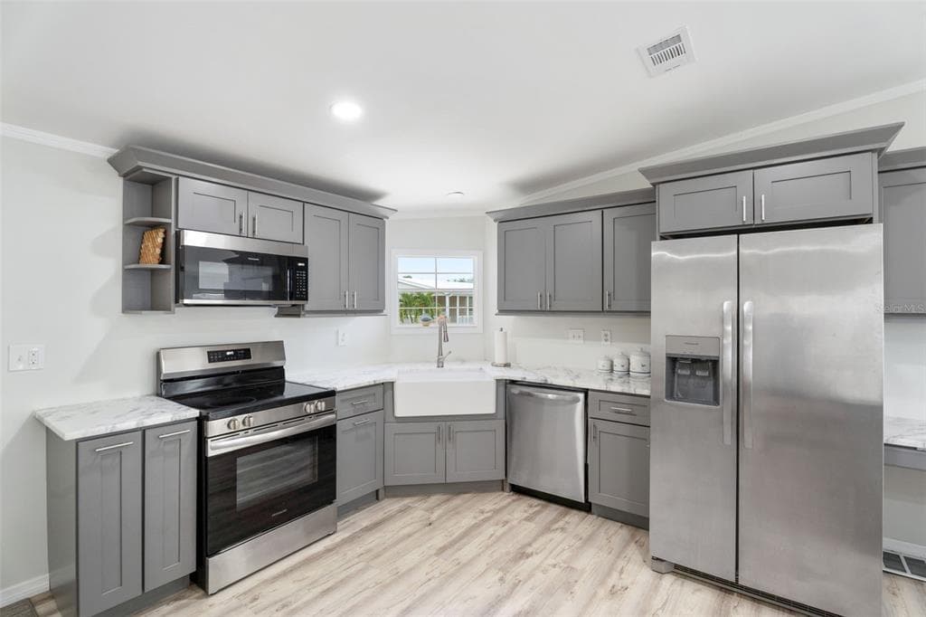15 FREEMAN AVENUE, PUNTA GORDA, FL 33950 — zdjęcie 3
