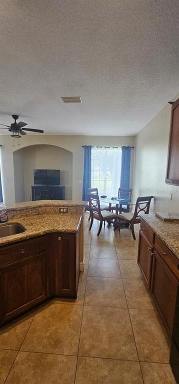 8504 SHALLOW CREEK COURT, NEW PORT RICHEY, FL 34653 — zdjęcie 4