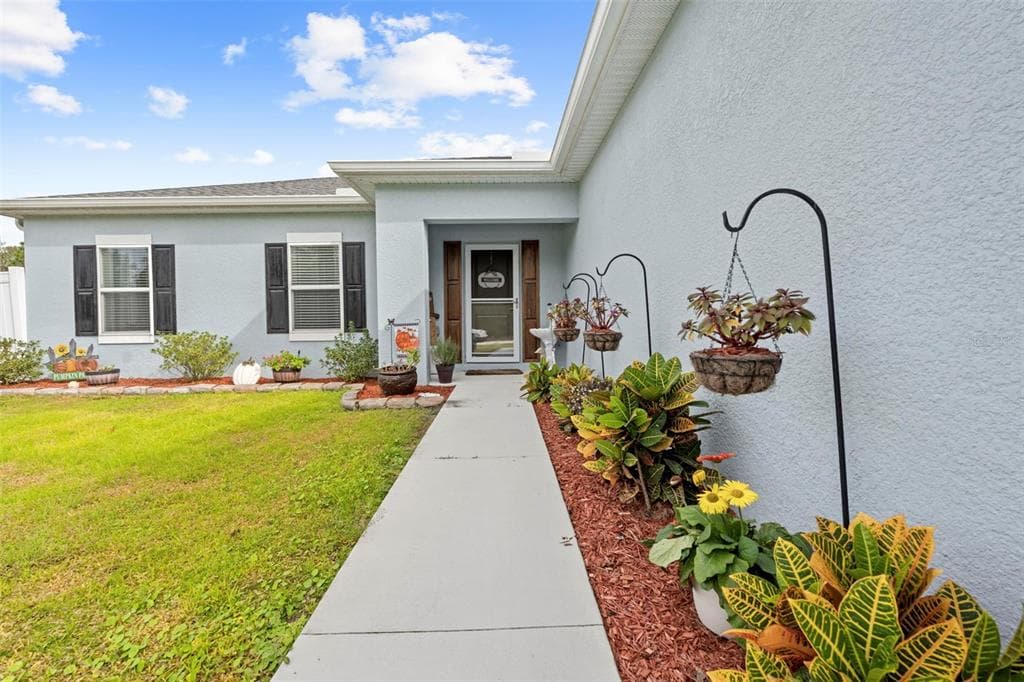 18062 MALIBAR ROAD, WEEKI WACHEE, FL 34614 — zdjęcie 4