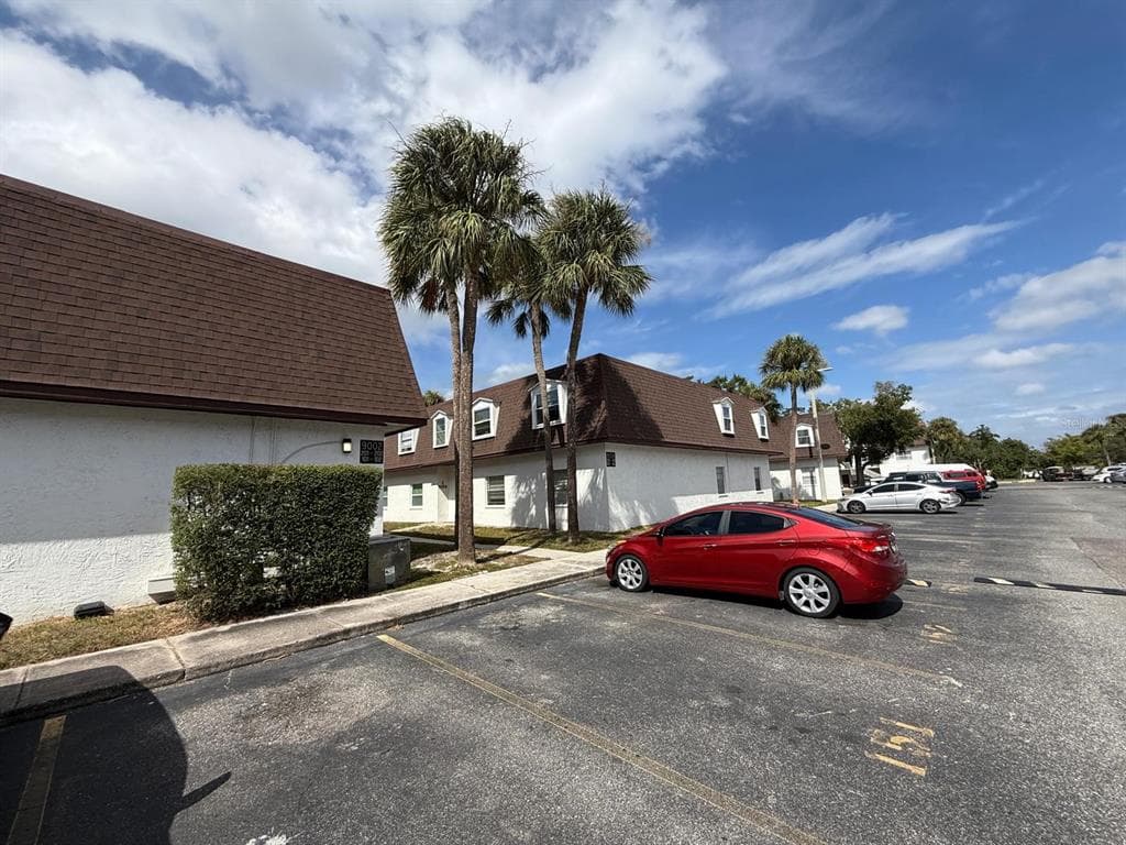 9002 TUDOR DRIVE # K201, TAMPA, FL 33615 — zdjęcie 4