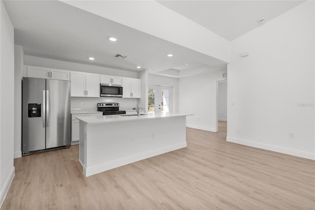 107 BLUE ROAD, ROTONDA WEST, FL 33947 — zdjęcie 2