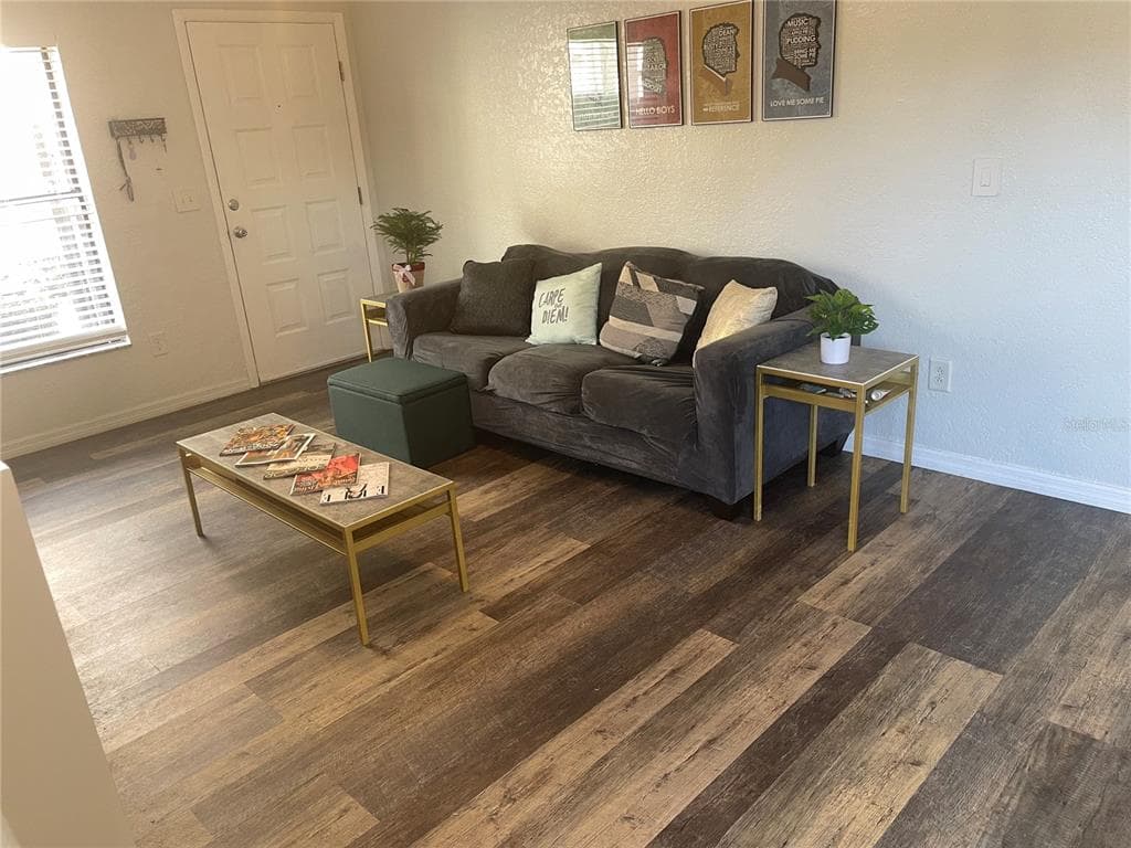 4025 ANGEL OAK COURT # 103, TAMPA, FL 33613 — zdjęcie 5
