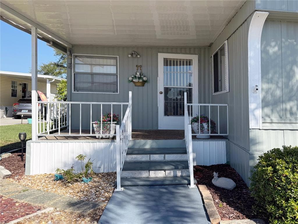 123 SAINT KITTS WAY, APOLLO BEACH, FL 33572 — zdjęcie 3