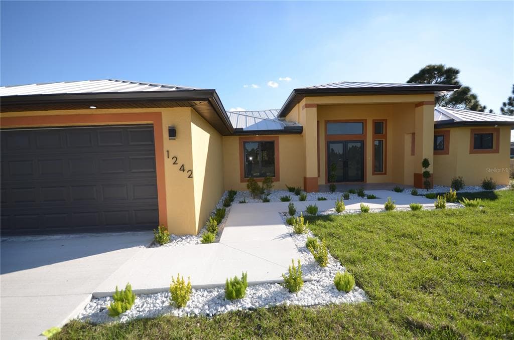 1242 HATHOR STREET E, LEHIGH ACRES, FL 33974 — zdjęcie 2