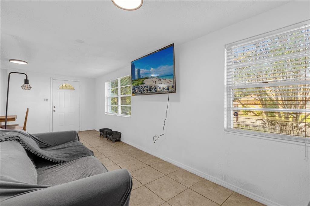 2413 MARLBORO STREET, ORLANDO, FL 32806 — zdjęcie 4