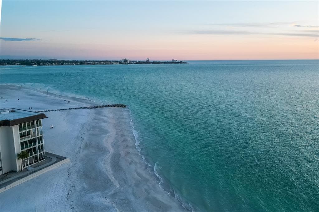 1900 BENJAMIN FRANKLIN DRIVE # V12, SARASOTA, FL 34236 — zdjęcie 4