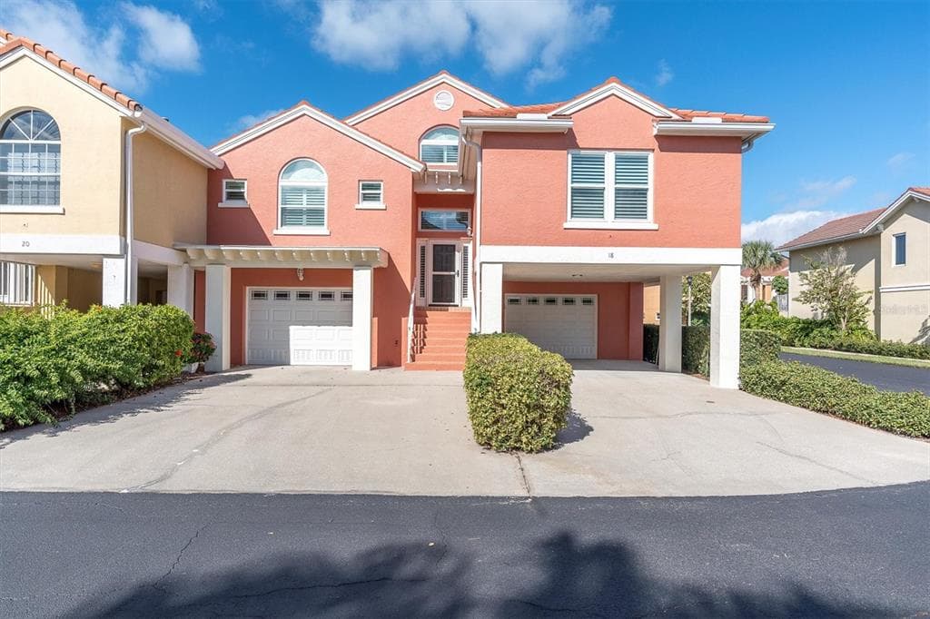 18 JEFFERSON COURT S, ST PETERSBURG, FL 33711