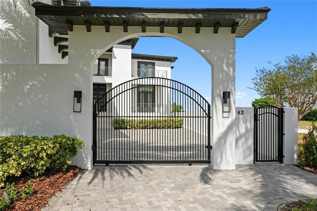 82 MARTINIQUE AVENUE, TAMPA, FL 33606 — zdjęcie 2