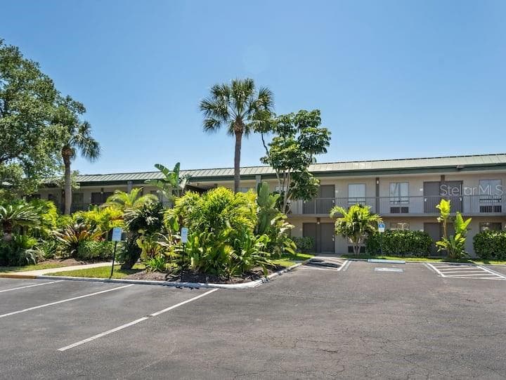 7150 N TAMIAMI TRAIL # S-613, SARASOTA, FL 34243