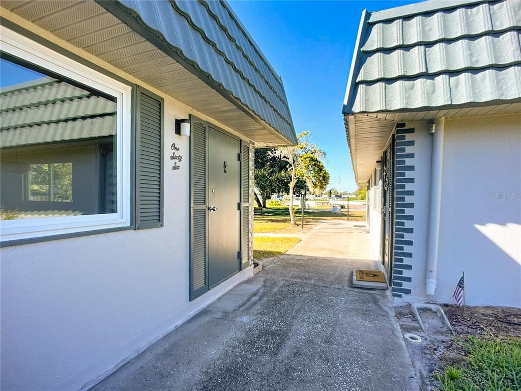 1811 BEDFORD LANE # 166, SUN CITY CENTER, FL 33573 — zdjęcie 2