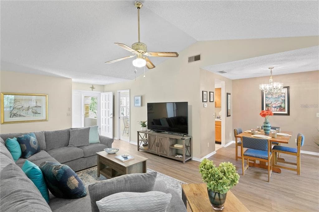 10823 INDIAN HILLS COURT # 33, SEMINOLE, FL 33777 — zdjęcie 5