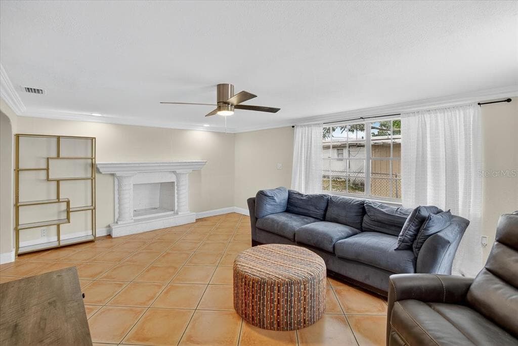 4515 W NORTH STREET, TAMPA, FL 33614 — zdjęcie 2