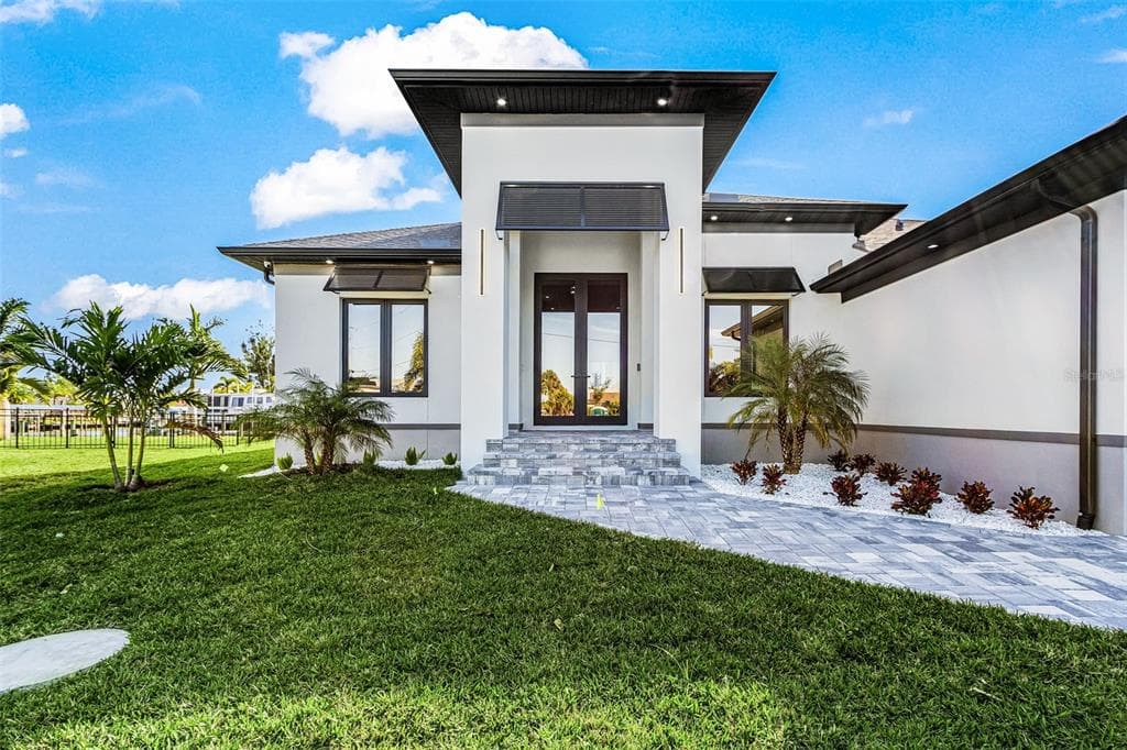 10438 ATENIA STREET, PORT CHARLOTTE, FL 33981 — zdjęcie 2