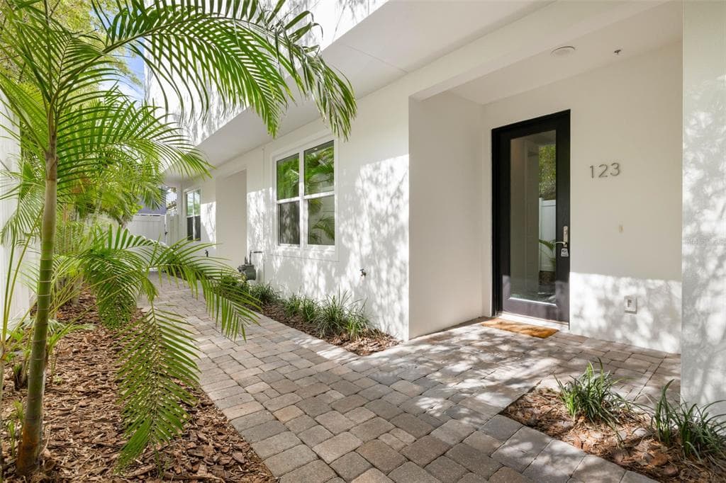 123 5TH AVENUE N, ST PETERSBURG, FL 33701 — zdjęcie 3