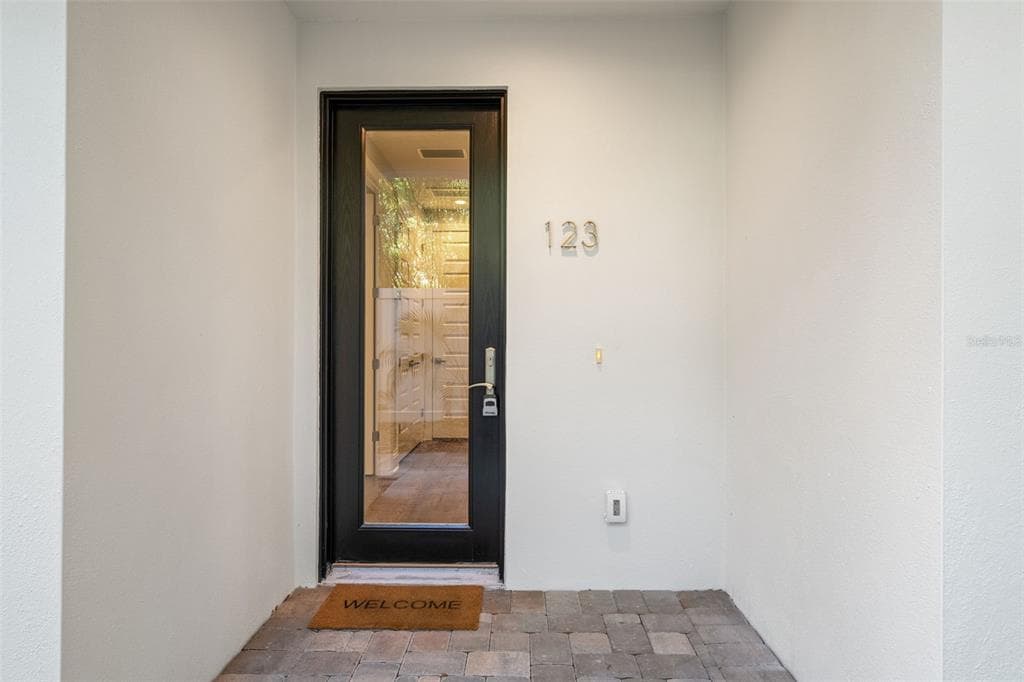 123 5TH AVENUE N, ST PETERSBURG, FL 33701 — zdjęcie 4