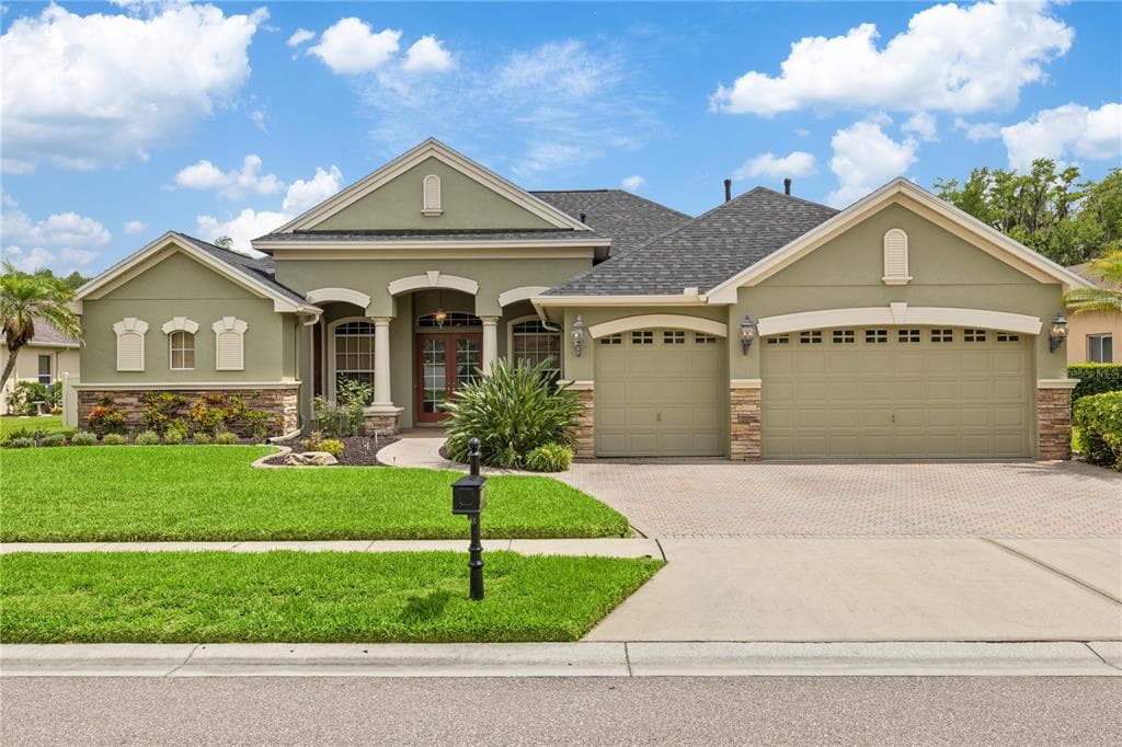 3015 LYNWOOD COURT, LAND O LAKES, FL 34638