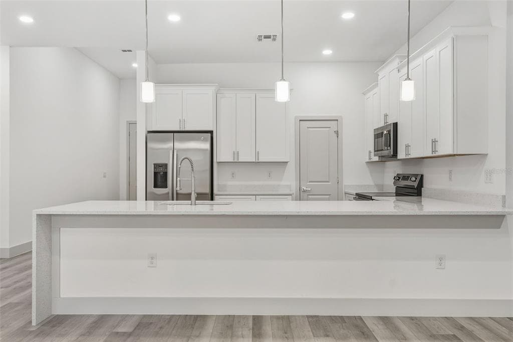 18024 PLACID AVENUE, PORT CHARLOTTE, FL 33948 — zdjęcie 4