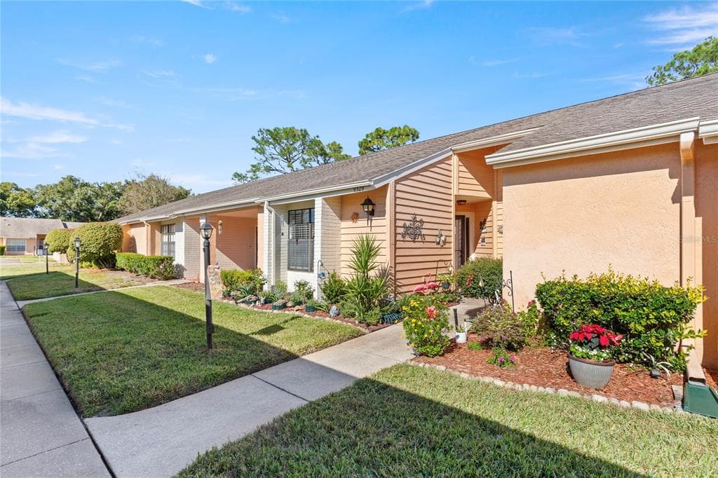 9309 TROWBRIDGE COURT, NEW PORT RICHEY, FL 34655 — zdjęcie 2