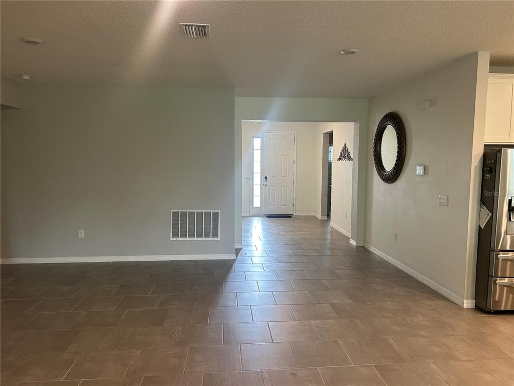 7128 STEER BLADE DRIVE, ZEPHYRHILLS, FL 33541 — zdjęcie 2