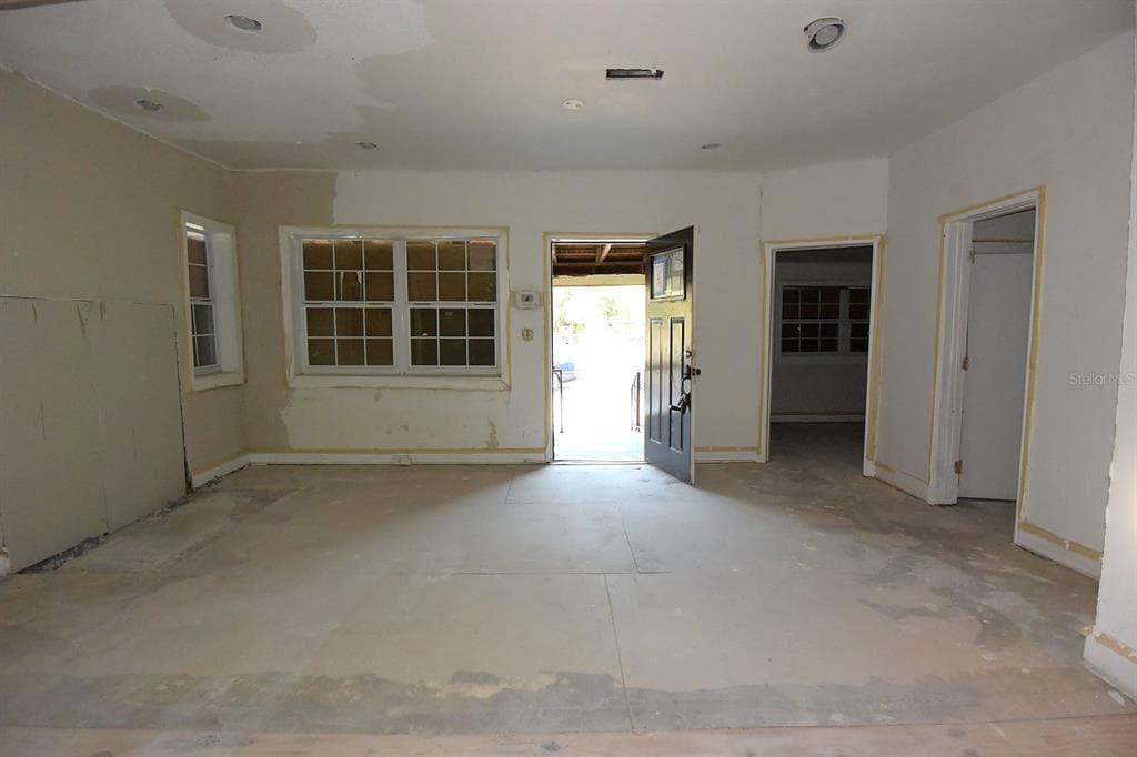 913 E 28TH AVENUE, TAMPA, FL 33605 — zdjęcie 4