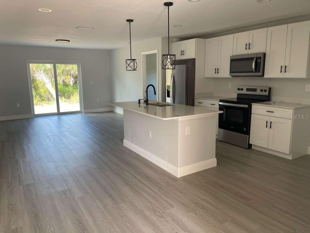 17512 POSTON AVENUE, PORT CHARLOTTE, FL 33948 — zdjęcie 3