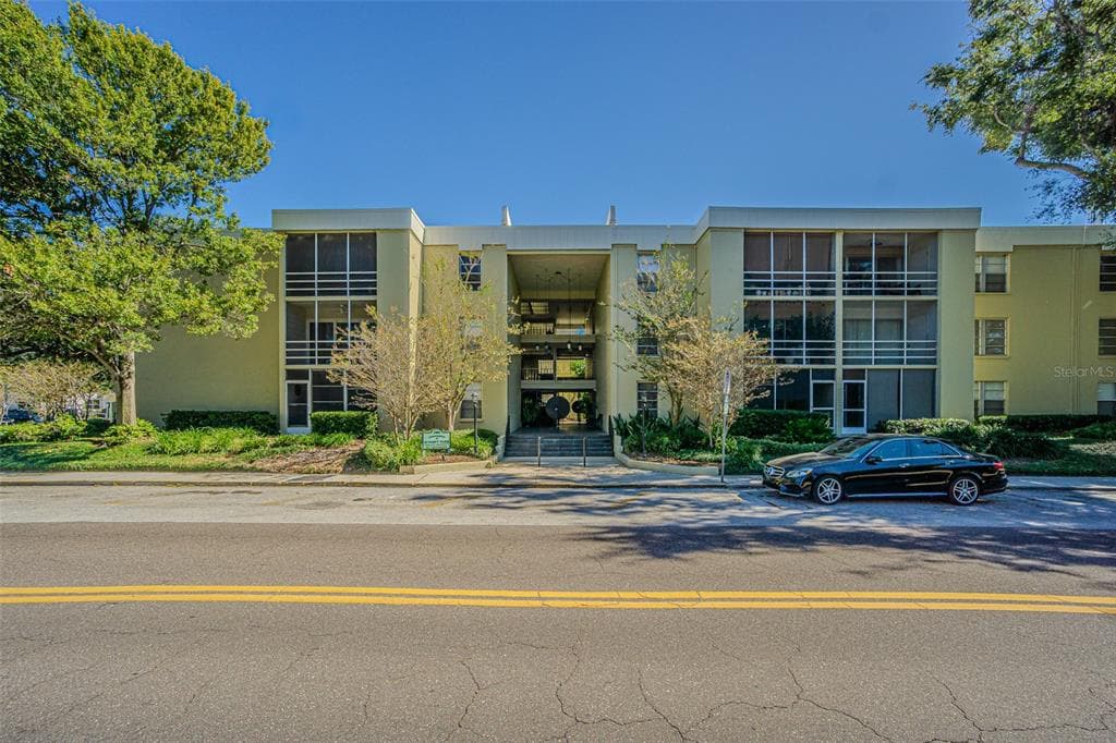 2302 S MANHATTAN AVENUE # 219, TAMPA, FL 33629