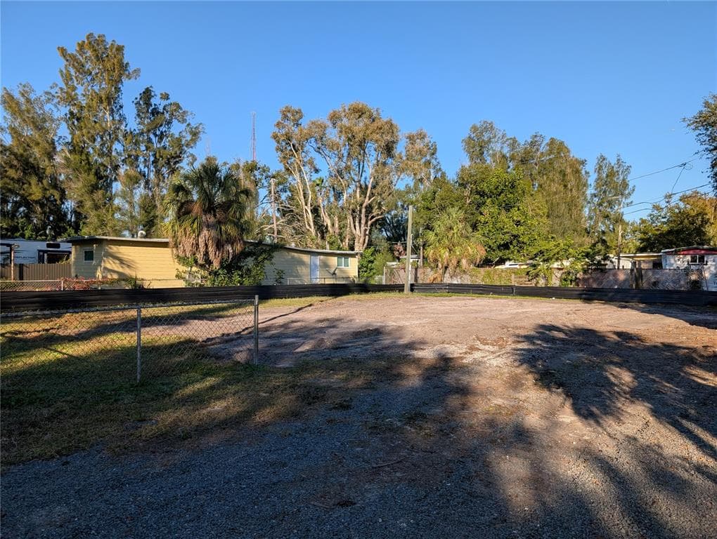 1331 MENTONE DRIVE NE, ST PETERSBURG, FL 33702