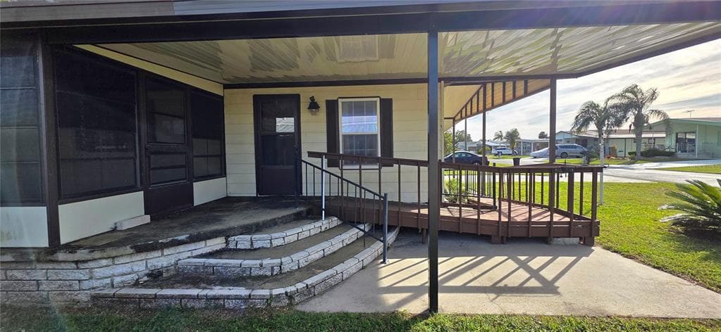 5650 BENTON STREET, ZEPHYRHILLS, FL 33542 — zdjęcie 3