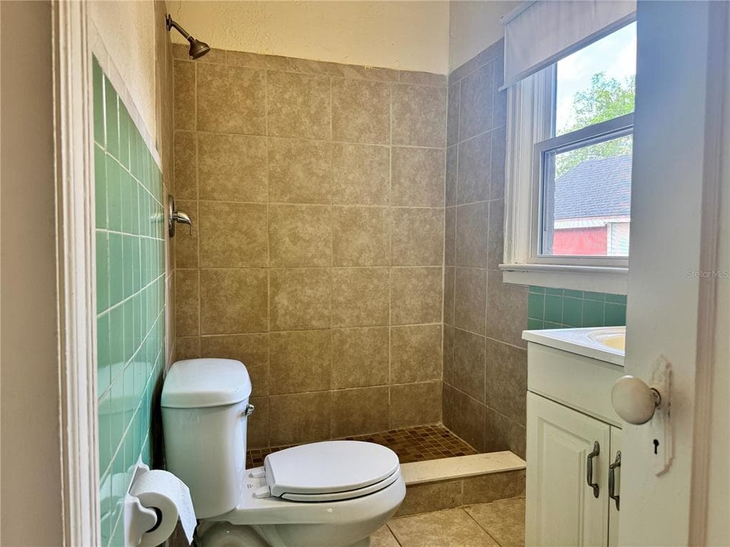 425 E SESSOMS AVENUE, LAKE WALES, FL 33853 — zdjęcie 5