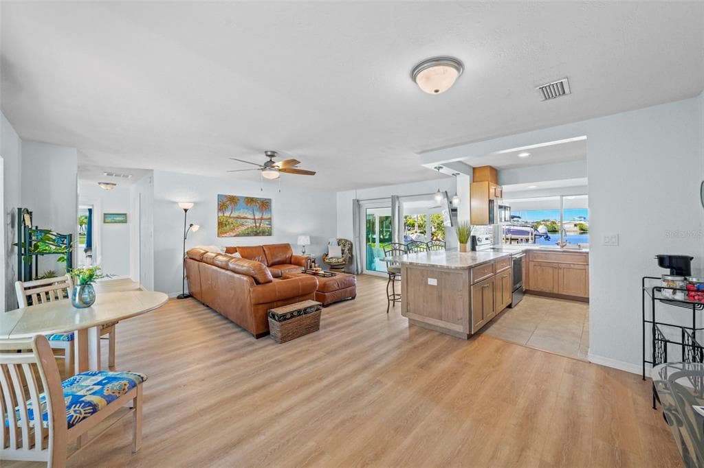 3711 FLORAMAR TERRACE, NEW PORT RICHEY, FL 34652 — zdjęcie 4
