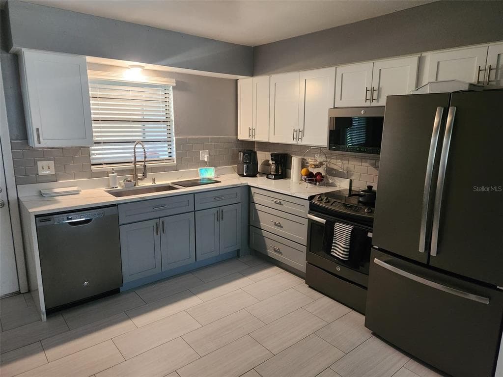 1695 N BANANA RIVER DRIVE, MERRITT ISLAND, FL 32952 — zdjęcie 5