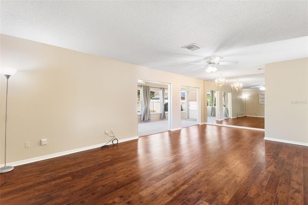 679 FORT DUQUESNA DRIVE, SUN CITY CENTER, FL 33573 — zdjęcie 4