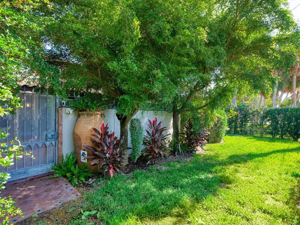 41 S ADAMS DRIVE, SARASOTA, FL 34236 — zdjęcie 2