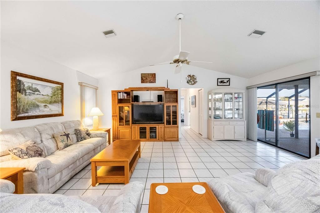 10534 ALPACA CIRCLE, PORT CHARLOTTE, FL 33981 — zdjęcie 5