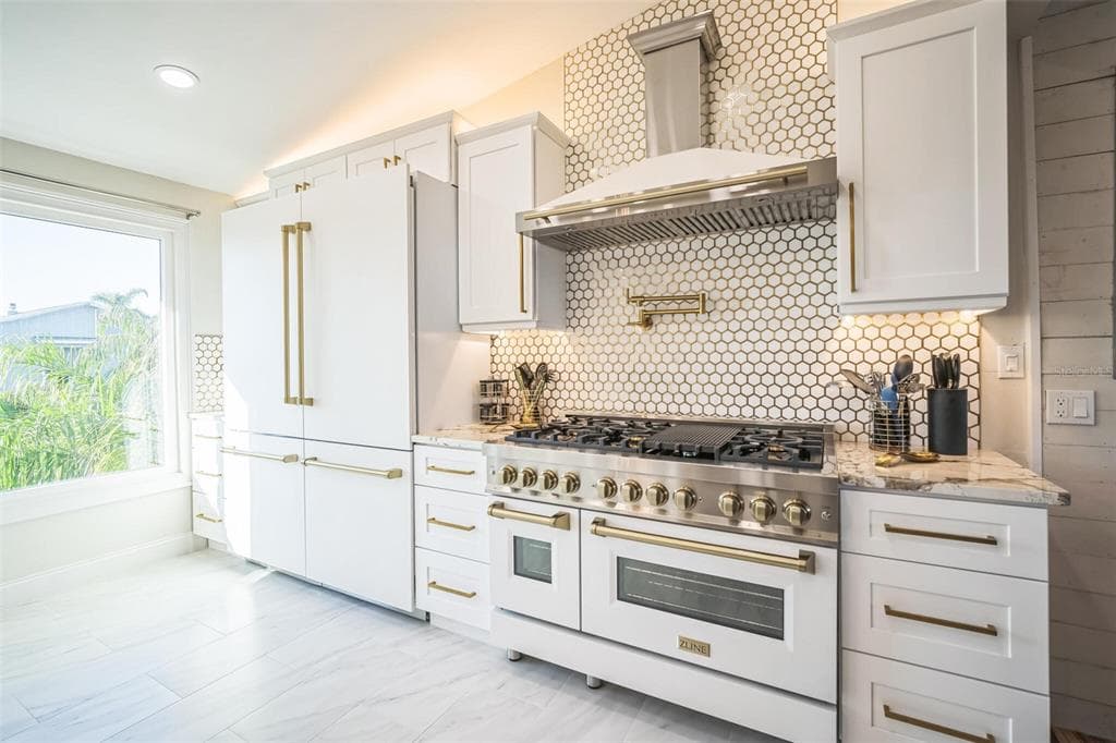 328 6TH AVENUE, INDIAN ROCKS BEACH, FL 33785 — zdjęcie 4