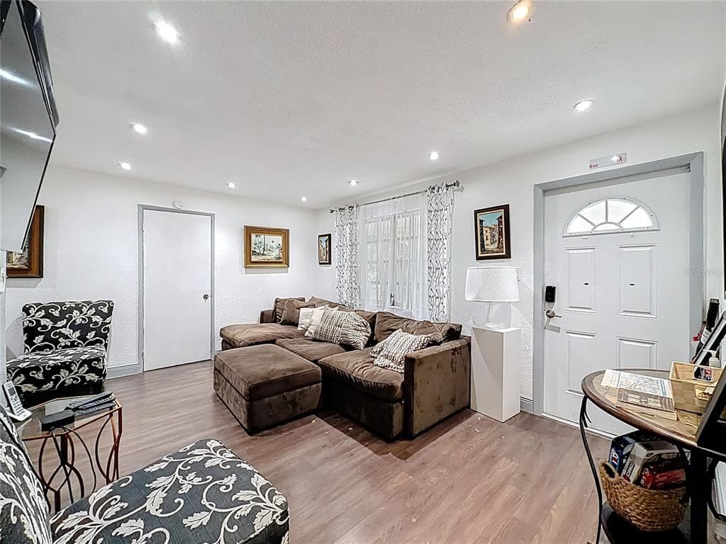200 SW 9TH AVENUE # 1-2, FORT LAUDERDALE, FL 33312 — zdjęcie 3