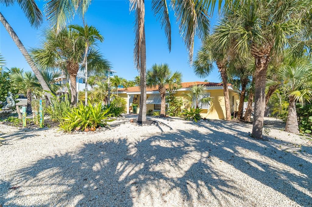 90 N GULF BOULEVARD, PLACIDA, FL 33946