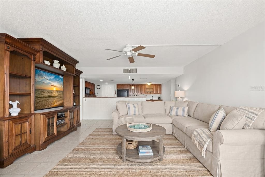 500 TREASURE ISLAND CAUSEWAY # 406, TREASURE ISLAND, FL 33706 — zdjęcie 4