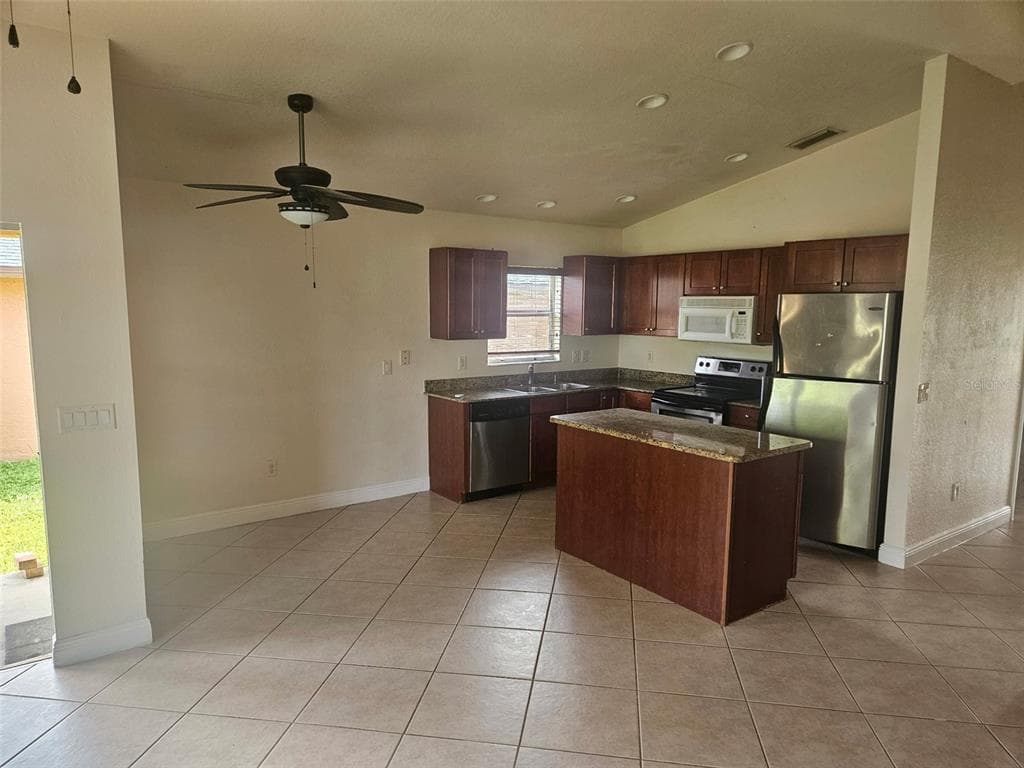 3221 SW SANTA BARBARA PL, CAPE CORAL, FL 33914 — zdjęcie 3