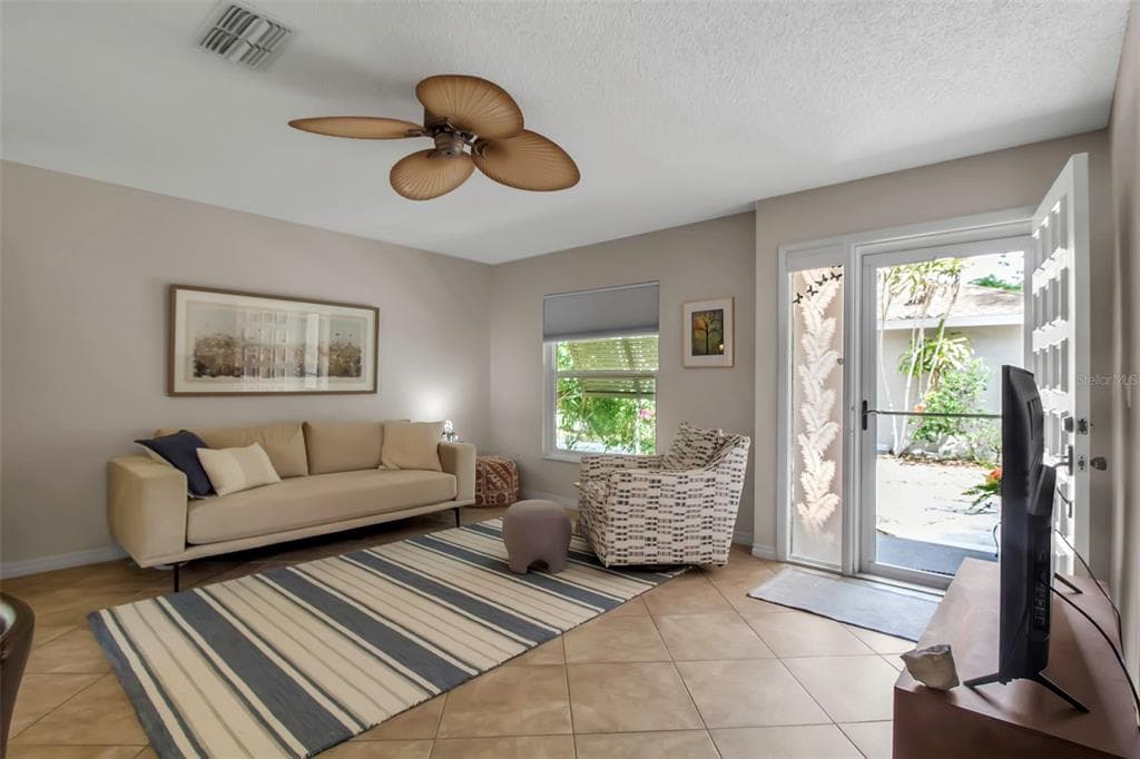 721 N JEFFERSON AVENUE # 721, SARASOTA, FL 34237 — zdjęcie 3